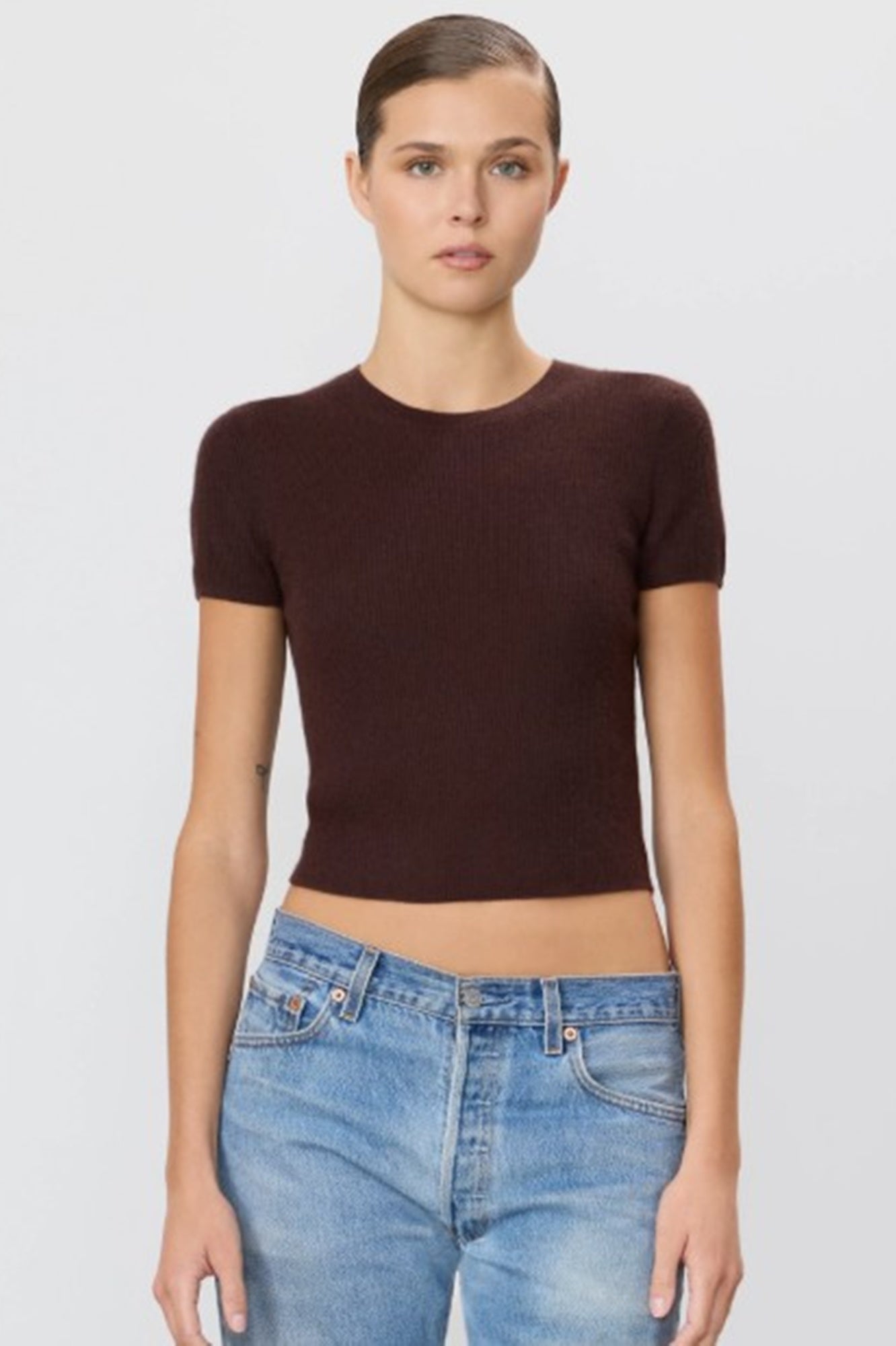 model wearing the eterne ribbed stitch baby tee