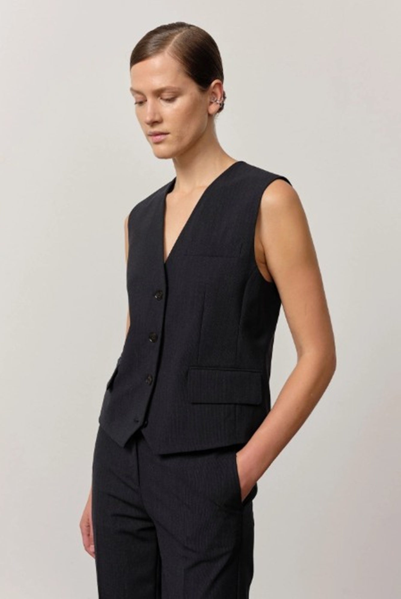 model wearing the Herskind Atlas Vest