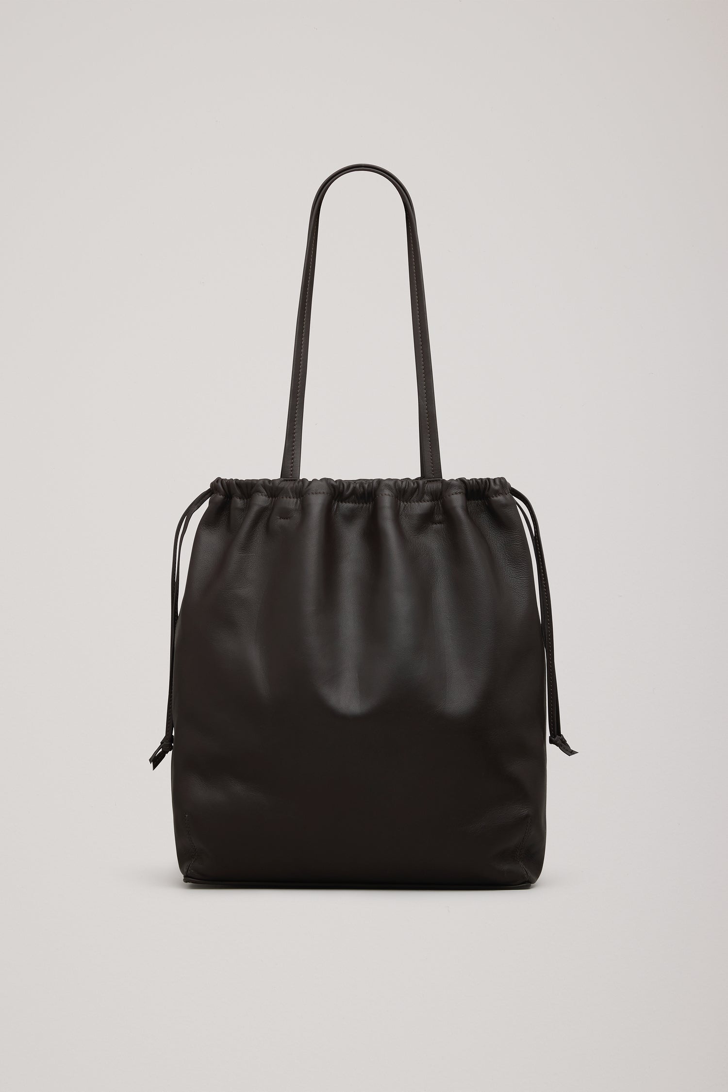 A Emery Sibella Bag-Bistre
