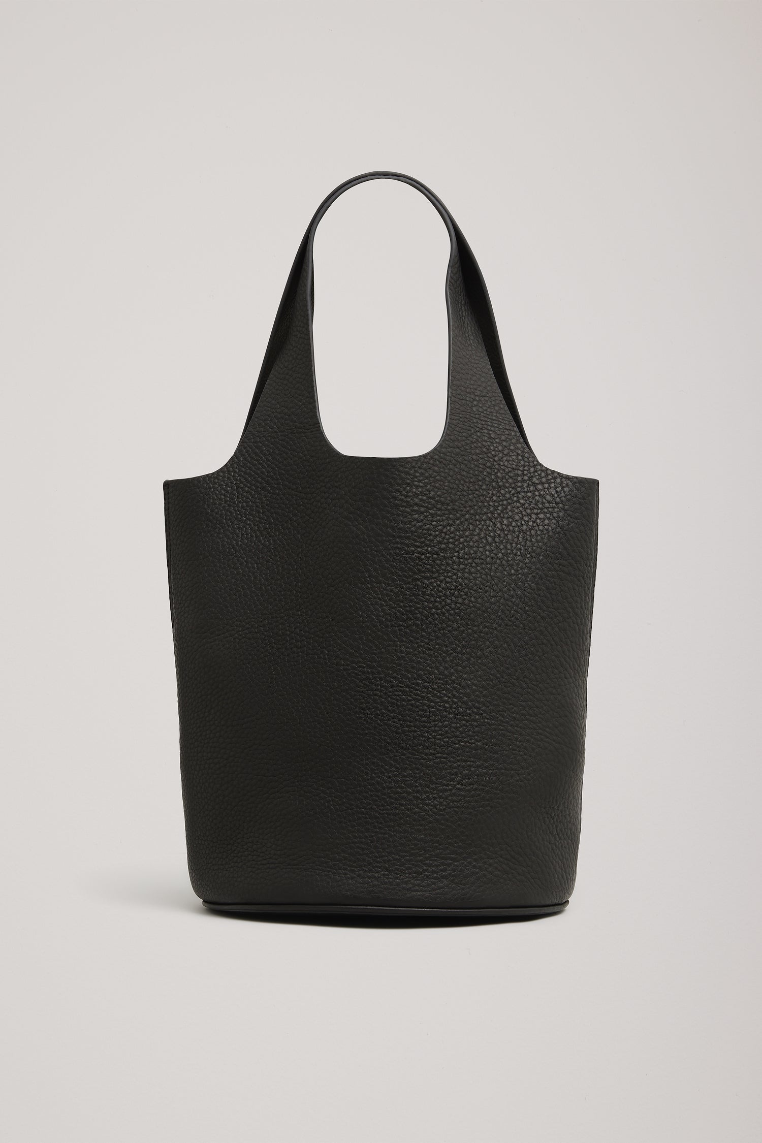 A Emery Wren Bag-Black Pebble