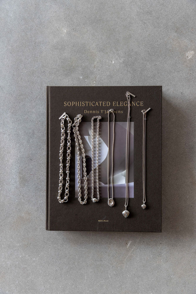 Studio Bille Medium Forma Pendant Necklace