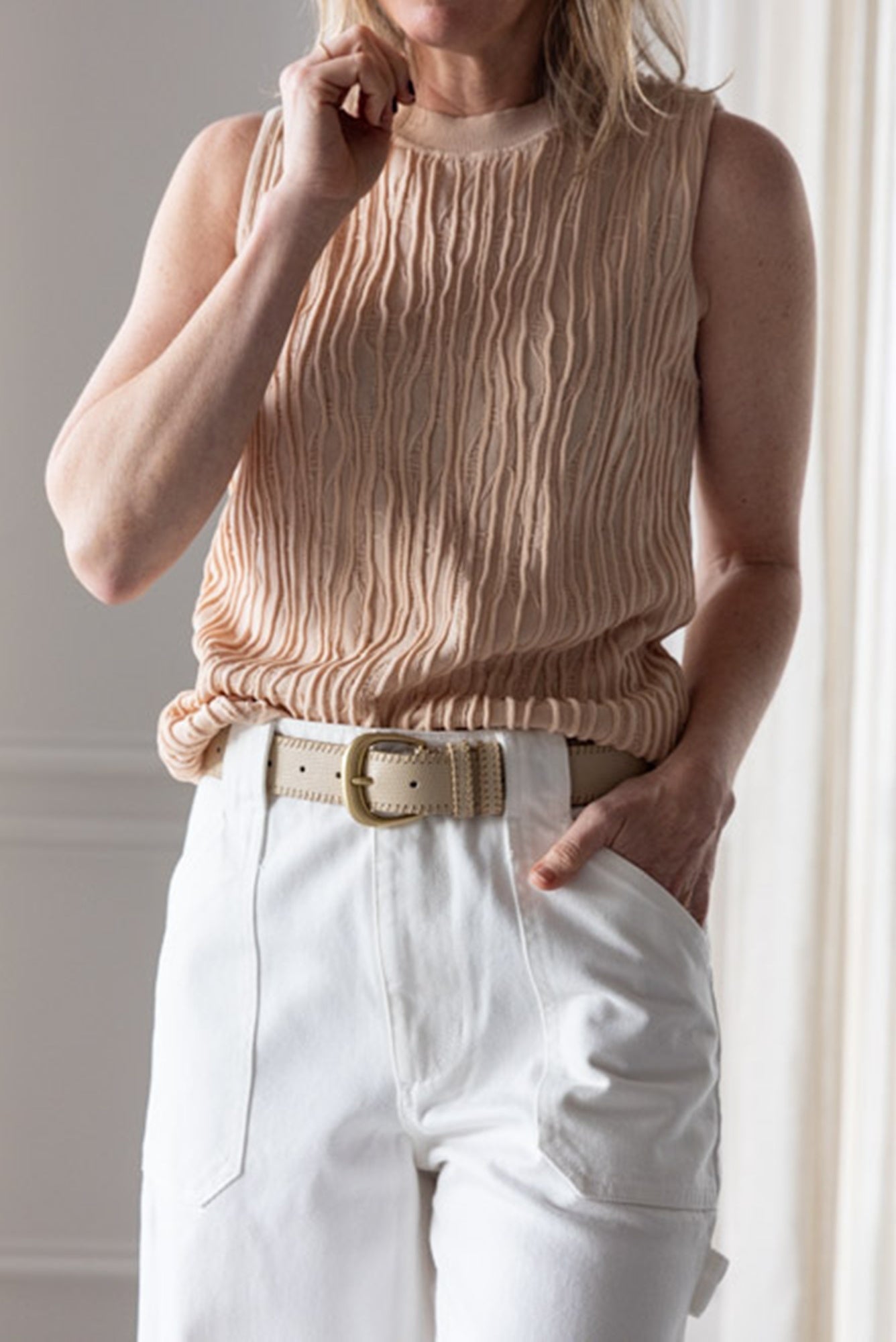 image of a woman wearing the Alysi Maglia Textured Knit Top and Seroya Angelique Pants