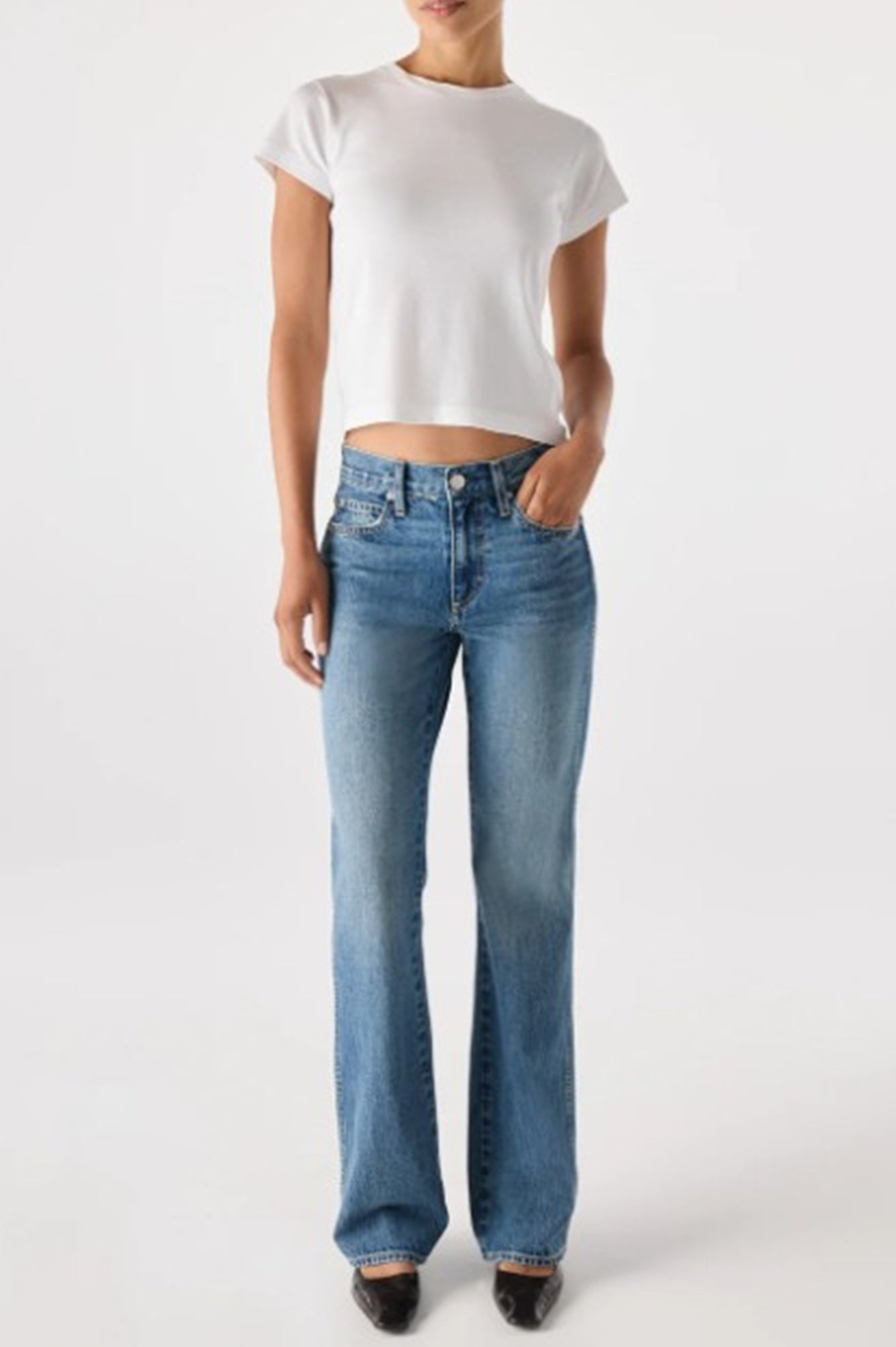 image of a model wearing the Marcenia Jeans in Murmur