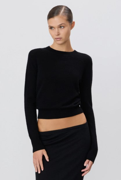 model wearing the eterne francis sweater