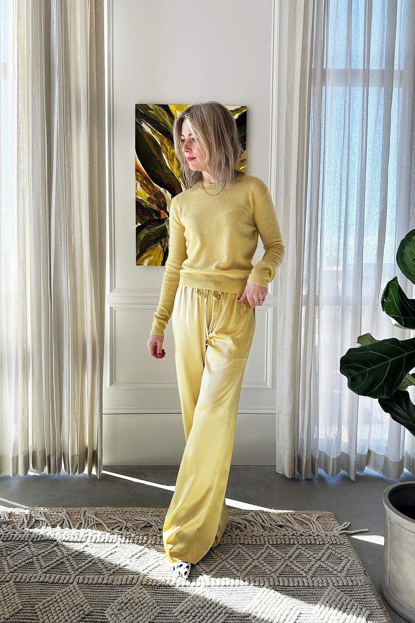 image of a woman wearing the Eterne Francis Sweater and Brody Pant
