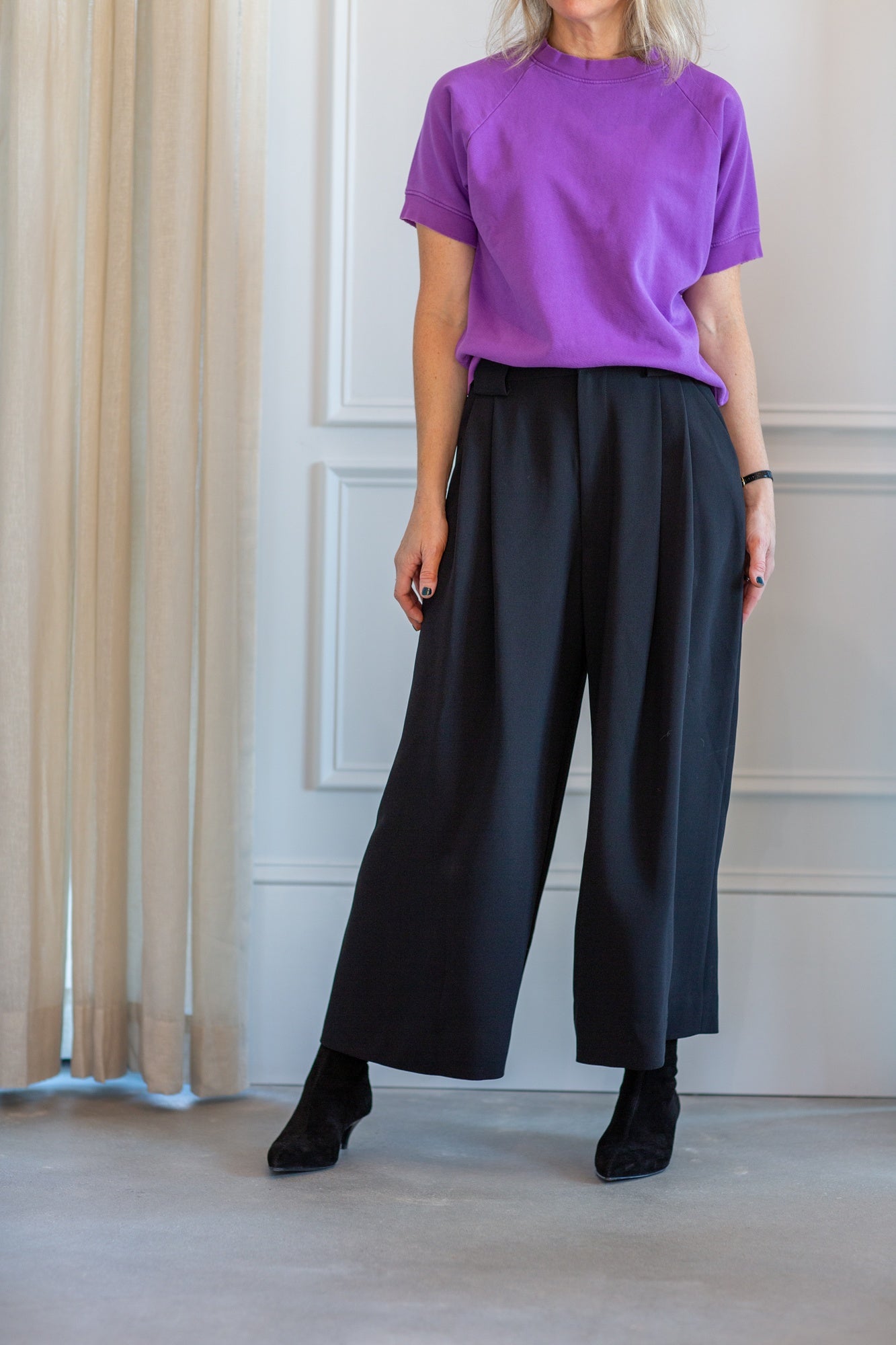 model wearing the rachel comey billi sweatshirt and wolcott pants