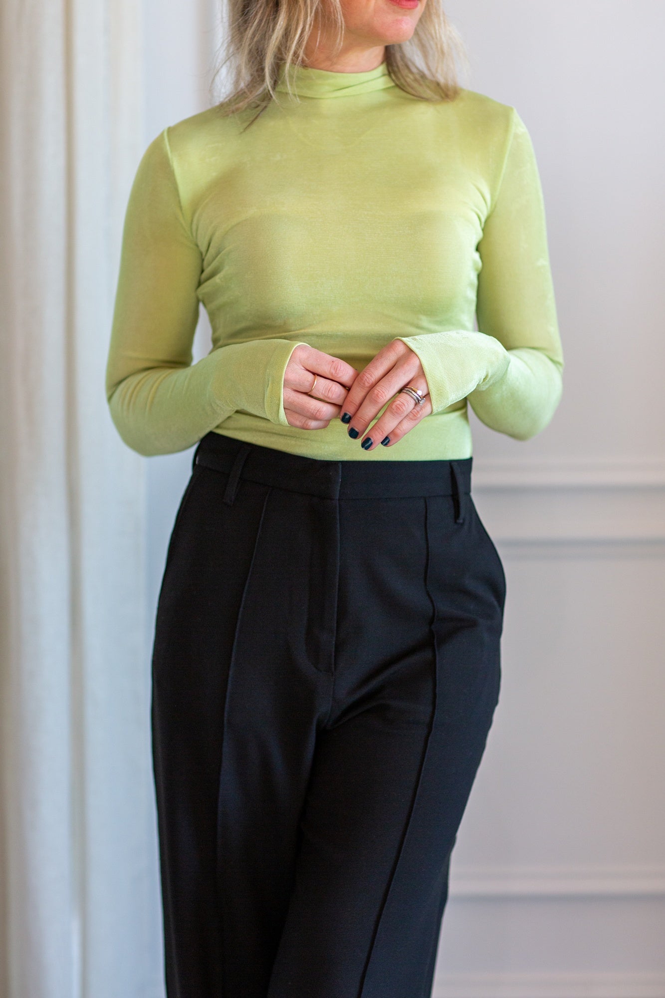 model wearing the Herskind Kimberly pant and Seroya lilia top