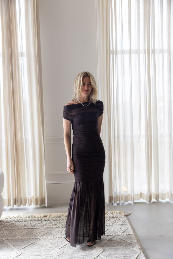 image of a woman wearing the Seroya Noel Gown