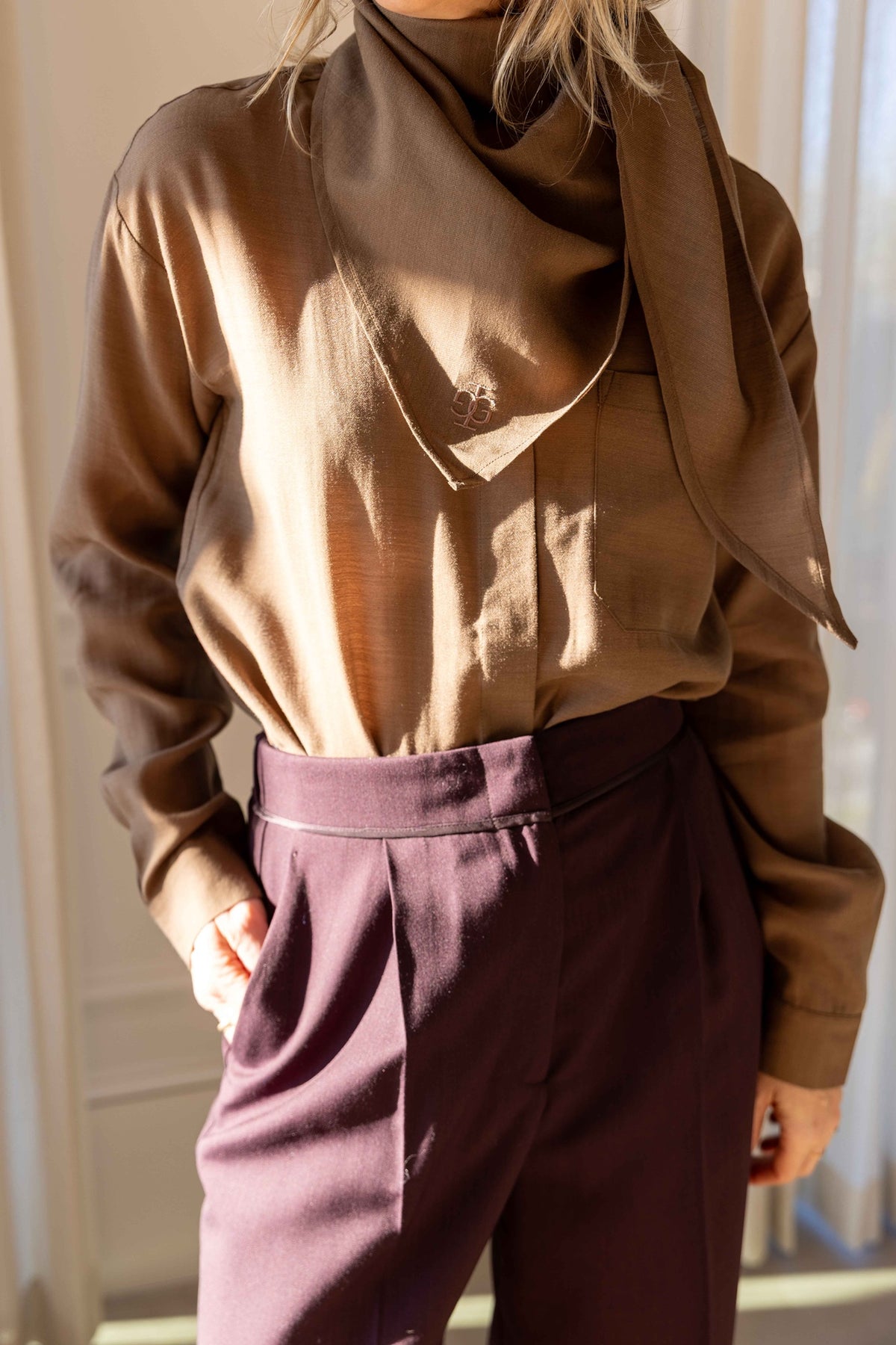 The Garment Eleanor Shirt in Brown styled with Forte Forte Grain de Poudre High Waist Pants, view 4