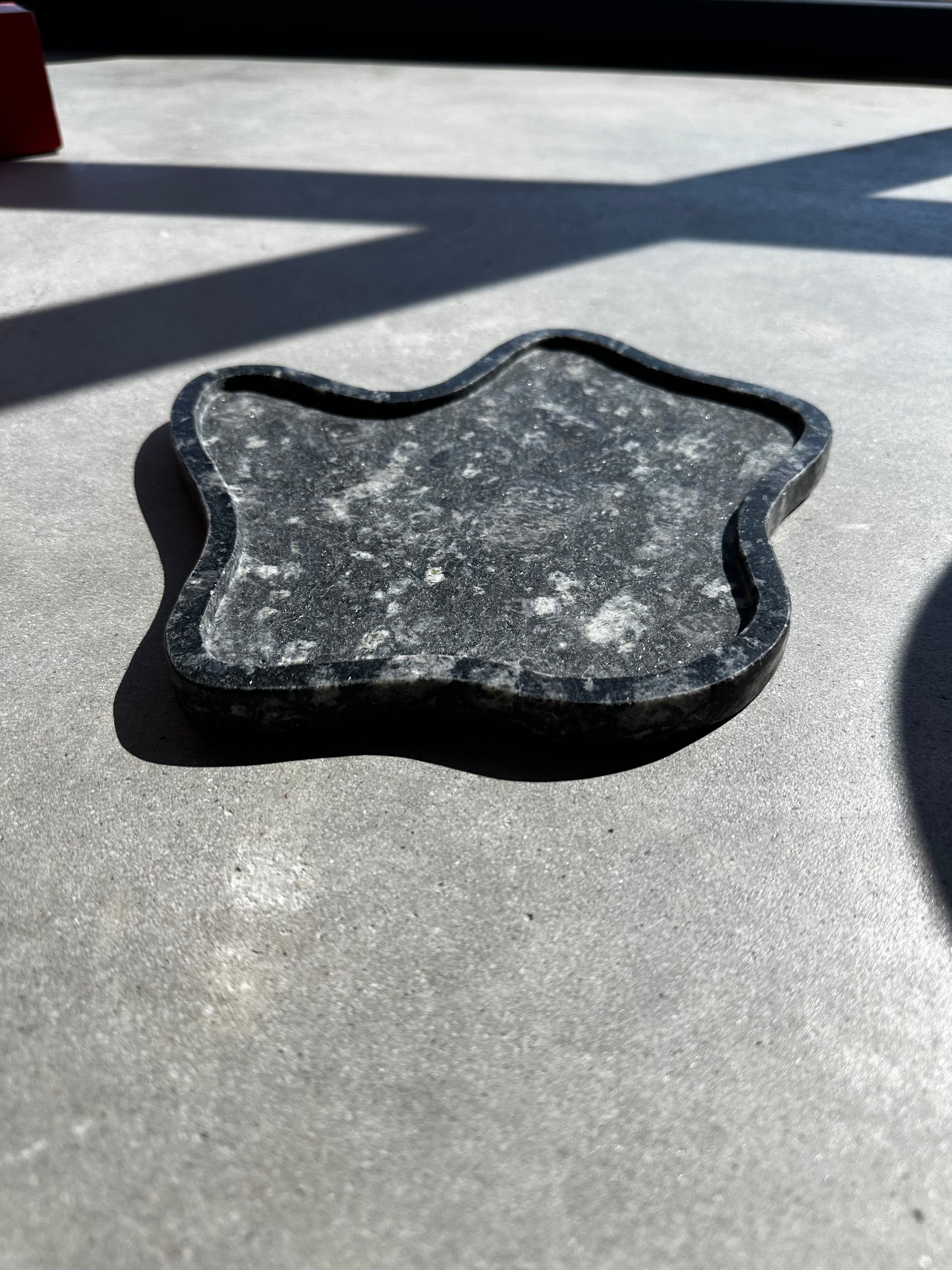 Anastatsio Home Flo Tray in Moon Rock