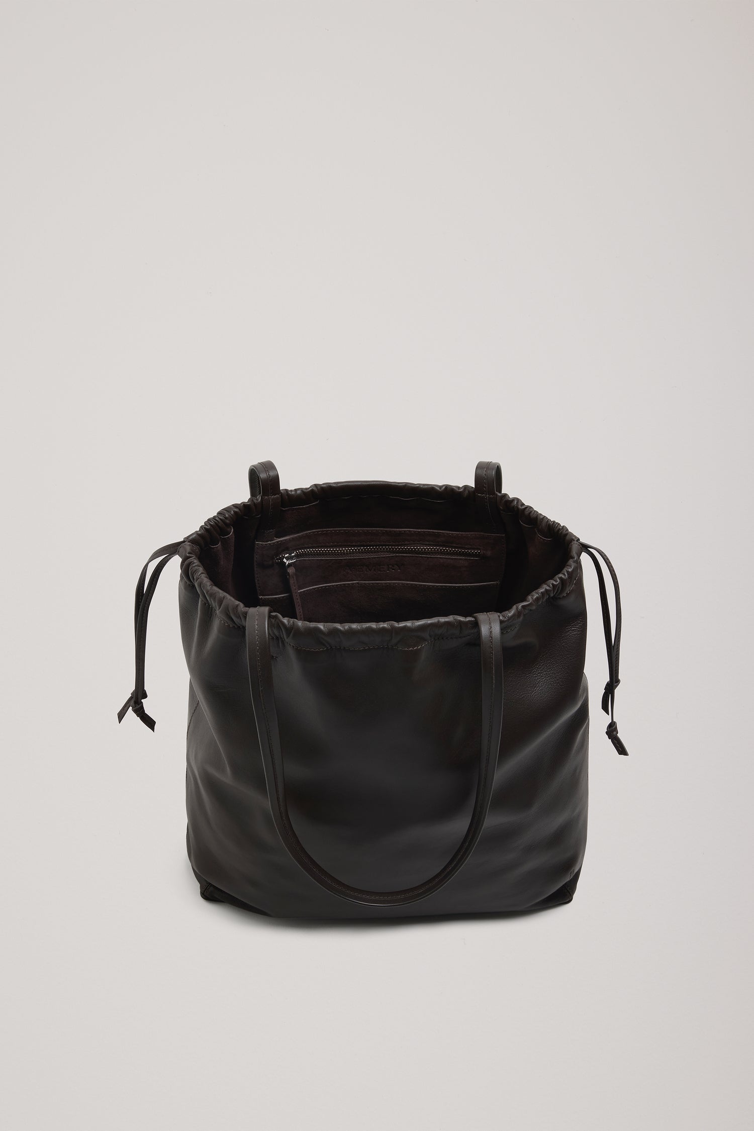 A Emery Sibella Bag-Bistre
