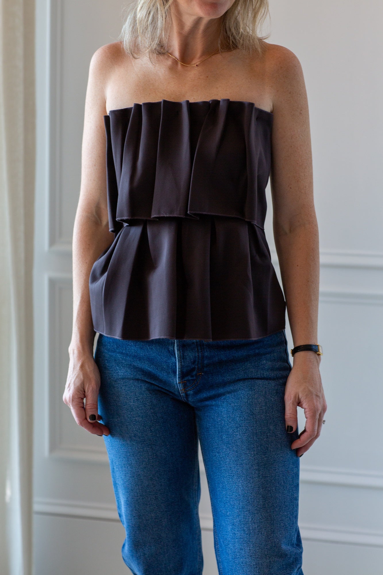 woman wearing the houe of dagmar sculpted tube top