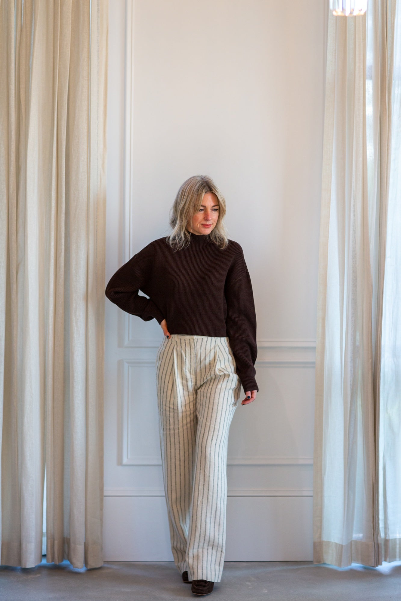 Ser.o.ya Carmen Mid Cropped Sweater