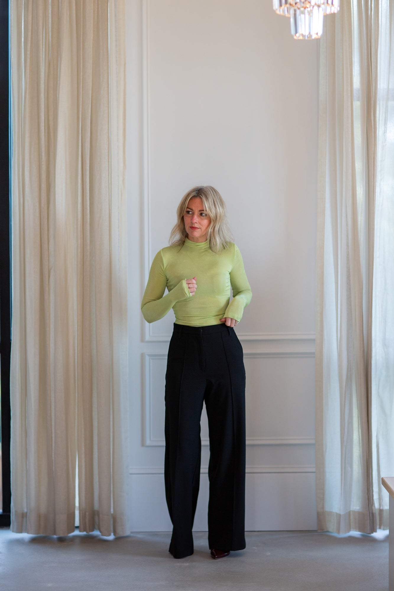 model wearing the Herskind Kimberly pant and Seroya lilia top