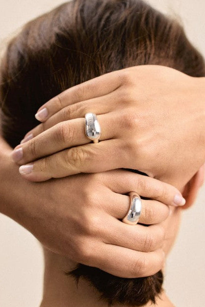 image of a model wearing the Studio Bille Blanche Ring
